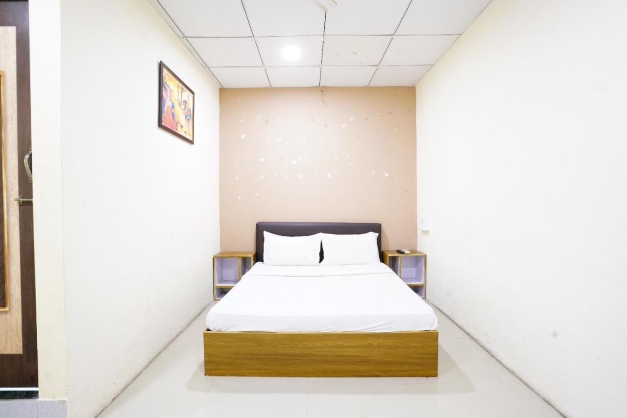 Hotel Nova Rooms Atlanta Shopping Surat Dış mekan fotoğraf