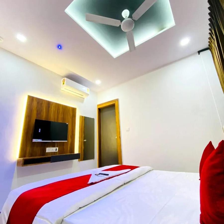 Hotel Nova Rooms Atlanta Shopping Surat Dış mekan fotoğraf