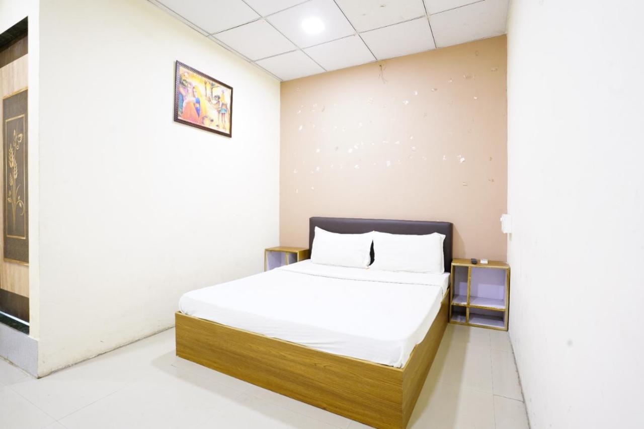 Hotel Nova Rooms Atlanta Shopping Surat Dış mekan fotoğraf