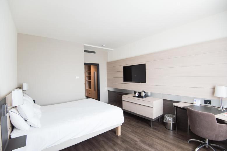 Hotel Nova Rooms Atlanta Shopping Surat Dış mekan fotoğraf