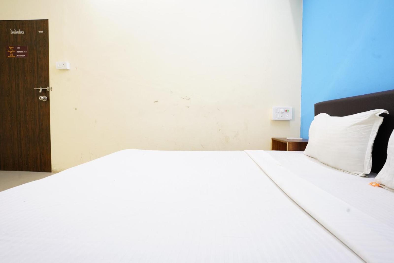Hotel Nova Rooms Atlanta Shopping Surat Dış mekan fotoğraf